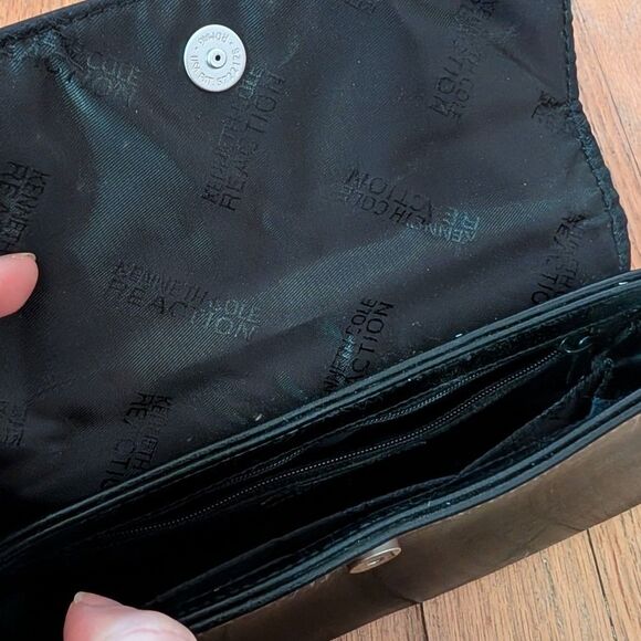 Kenneth Cole Cyber Y2K Black Leather Micro Purse - Picture 4 of 8